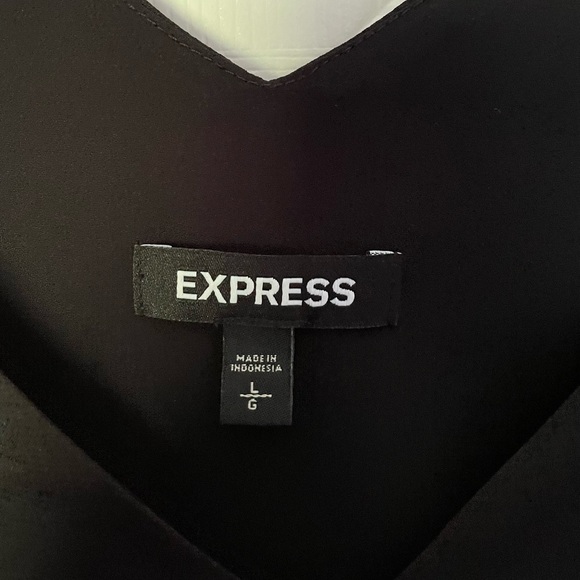 Express Tank Top - Picture 3 of 4